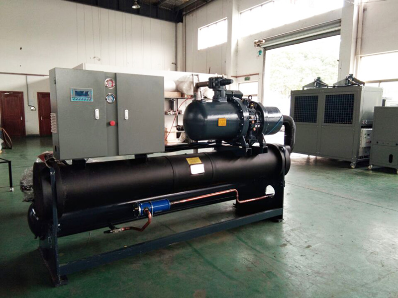 冷水機如果突然停機應該怎么辦？
